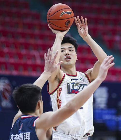 关于河南男篮全队奋起直追，终结对手连胜的信息