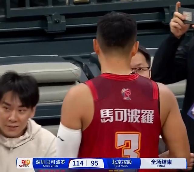 福建男篮客场淘汰对手，进军季后赛